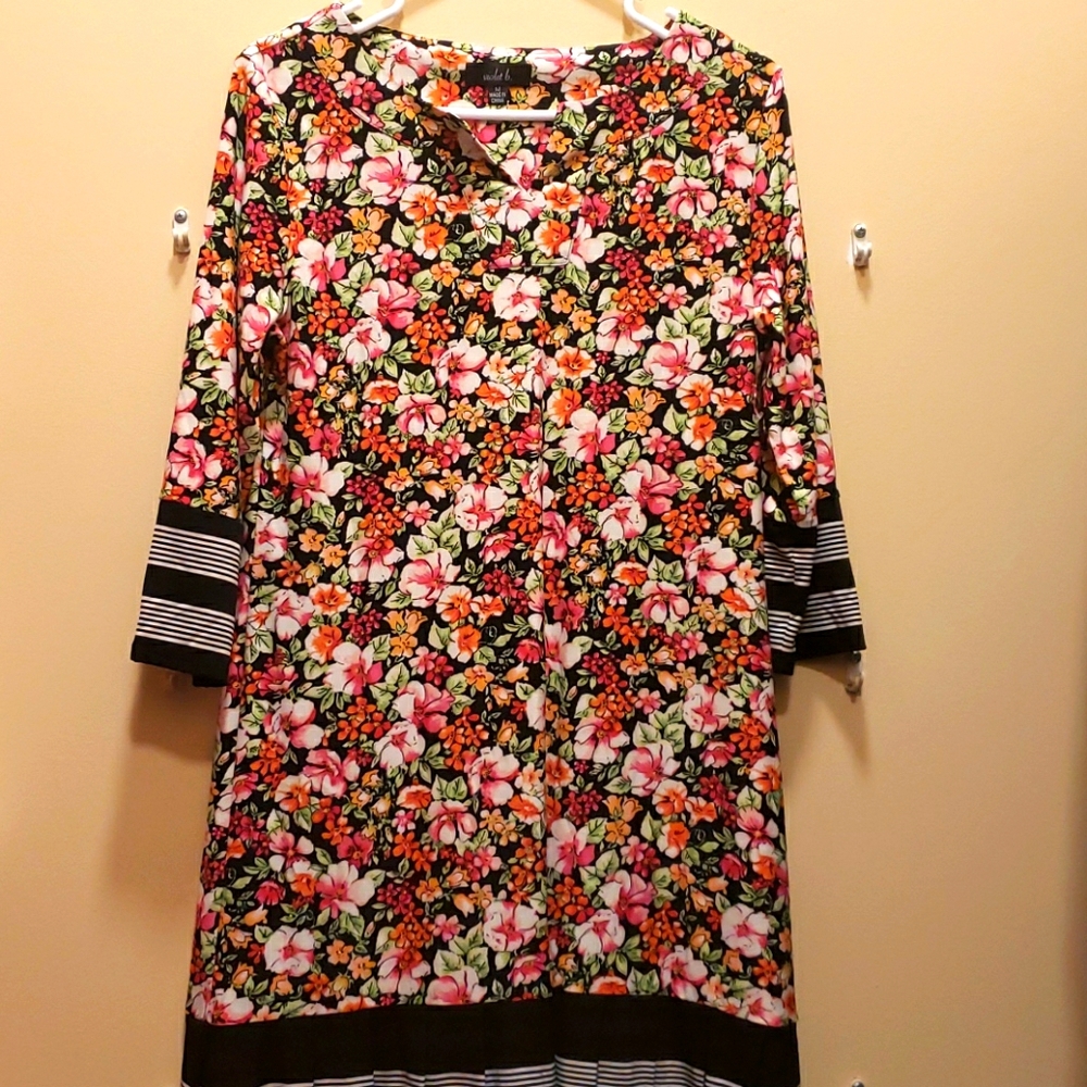 Violet b. Dress